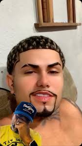 Is that the original color of the sofa or is it a little dingy? 🤔