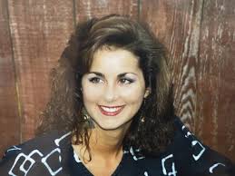 Colleen Burr's Instagram, Twitter & Facebook