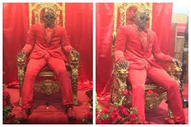 All animals are comrades.' at this moment there was a tremendous uproar. Photos Dead Man Dressed Like A King And Sat On A Throne At His Funeral