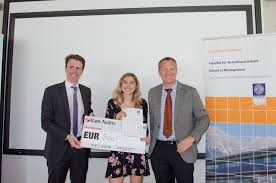 Bank austria ist eine der kapitalstärksten banken in österreich. Student Of The Year Universitat Innsbruck