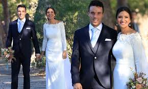Consulta toda la información profesional del tenista español: Roberto Bautista Agut Ties The Knot With His Blushing Bride In Spanish Fairytale Wedding Daily Mail Online
