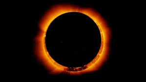 Une éclipse de soleil se produit toujours lors d'une phase de nouvelle lune, lorsque la lune est placée devant le soleil et donc en éclipse partiellement ou totalement l'image (vue depuis la planète terre). Soleil Suivez En Direct La Premiere Eclipse Solaire De 2014