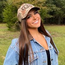 Abby Donegan (@AbbyDonegan)