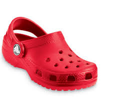 Crocs Lar Bu Yaz Da Cok Moda Cocugunuzun Sevecegi Renkte Bir Model Onun Yaz Keyfini Ikiye Katlayabilir Http Www Intersport Com Tr Kids Ca Moda Renkler Yaz