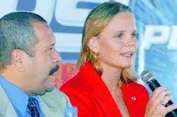 Francisco Rivas manda un mensaje a familias de sus alumnos tras acusaciones  de Claudia Poll