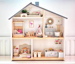 No Update On Yara S Dollhouse But I Just Love To Look At It When It S Nice And Tidy Opps The Mini Floor Lamp In Kukolnye Doma Kukolnye Domiki Veshi Dlya Kukol