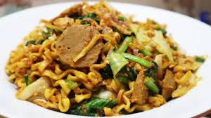 Cara membuat mie pipih goreng baso, resep rebus mie dalam air mendidih sekitar. Resep Mie Goreng Burung Dara Spesial Ala Dapur Nyonya Youtube