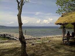 Tentu sangat asing di telinga maupun mata. Menikmati Danau Air Asin Di Tengah Pulau Satonda Indah Dihiasi Terumbu Karang Warna Warni Okezone Travel