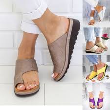 Terkait pembuatannya, bata merah diproduksi dari tanah liat dengan proses pencetakan yang kemudian dibakar pada suhu tinggi hingga mengering dan mengeras. Top 9 Most Popular Sandal Bata Wanita List And Get Free Shipping 08d000i4