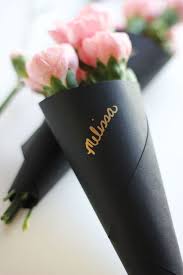 10 Diy Ways To Wrap A Flower Bouquet For A Gift Shelterness Valentines Flowers How To Wrap Flowers Flowers Bouquet Gift