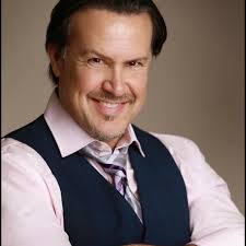 What is the ideal age range for actors?