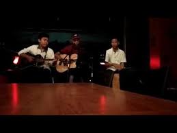 Chord lagu kau cantik hari ini lobow. Lobow Kau Cantik Hari Ini Cover Accoustic Live At Padi Ijo Resto Youtube