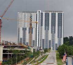 Maka hotel indah di bogor / puncak ini akan membuat anda lupa akan kepenatan ibu kota! Pantai Sentral Park Suria Pantai Rumawip Ot