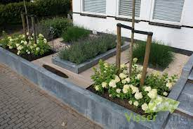 fan van een strakke voortuin zo leg je hem aan homify modern garden front garden design front garden