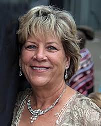 Someone I Love is Dying: Deane Norton, Sally: 9780986277818: Amazon.com:  Books