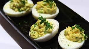 Oeuf Mimosa La Recette Classique Et Facile Recette Oeuf Mimosa Oeufs Mimosa Recette Cuisine Mediterraneenne