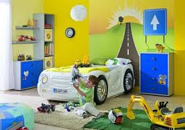 آلة سرير لصبي 82 صورة سرير كاتبة على شكل سيارة للأطفال