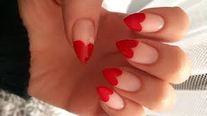 28 Stunning Almond Shape Nail Design Ideas The Trend Spotter Now you can choose from the more conventional oval, almond, round, and square shaped nails, to the more.