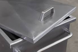 Floor scale for installation on the floor with stainless steel tray and syphon connection due to outlet and cleaning or with liftable flat key. Heinr Leicht Bamberg Mobile Edelstahlwanne