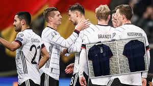 🏆 ⚽ 48,03 € fürs weiße original dfb trikot mit dem code „deutschland 🇩🇪 hier bestellen! Deutschland Auswartstrikot Fur Em 2020 Geleakt So Soll Der Neue Dfb Dress Aussehen Sportbuzzer De