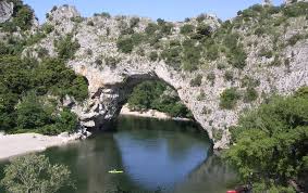 Hotel Avec Piscine Pres De Vallon Pont D Arc