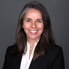 Elyse Dailey's Instagram, Twitter & Facebook