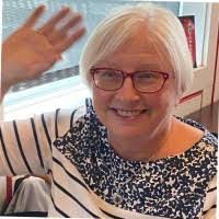 Pat Castle's Instagram, Twitter & Facebook