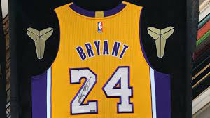 Nwt authentic mitchell ness la lakers kobe bryant 24 finals jersey 52 2xl $300. Framing A Kobe Bryant Jersey With Black Mamba Logo And Farewell Letter Youtube