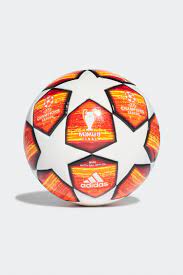 Hareketli bir kafa topu için hazır olun. Adidas Unisex Top Uefa Sampiyonlar Ligi Finale M Mini Futbol Topu Dn8684 Fiyati Yorumlari Trendyol