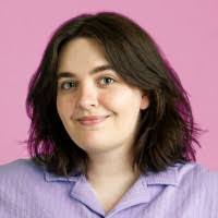 Tess Love's Instagram, Twitter & Facebook