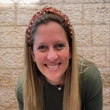 Ariella Goldstein's Instagram, Twitter & Facebook