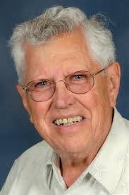 Philip Bunge's Instagram, Twitter & Facebook