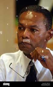 Published 8/9/2005, B-2:1,7) NC EWELL 227016 x004 ............ 19 August  2004, San Diego. P. Lamont Ewell, SD city manager during a recent interview  with the Union-Tribune. UNION-TRIBUNE NELVIN CEPEDA Stock Photo