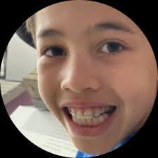 Maja Brown's Instagram, Twitter & Facebook