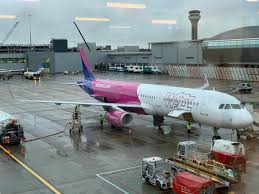 Flight w93702 from london to tirgu mures is operated by wizz air uk. Dortmund Wird Erste Wizz Air Basis In Deutschland Meilenoptimieren