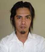 Seorang pakar hukum tata negara asal palembang, sumatera selatan. Romantisme Refly Harun