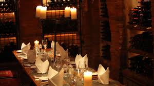 Salle a manger complète en acajou en parfait état comprenant un buffet 232 x 56 x 94 et une table 180 cm avec rallonge de 49 cm x. Cave A Vin Enoteca Di Siena Europa Park Erlebnis Resort