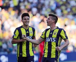 Devre arası transfer döneminde adı fenerbahçe ile anılan miha zajc, sarı lacivertli ekibe gönül vermiş taraftarların en çok. Zajc Manager Jaka Lucu Miha Fenerbahce International Facebook