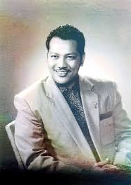 His first marriage was to junaidah in 1950 but the marriage ended in a divorce four years later. P Ramlee Acehnese Legend Steemit
