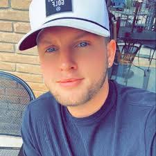 Markell Moore's Instagram, Twitter & Facebook