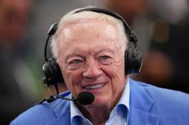 Should Jerry Jones step back and let the head coach have more control over  the Dallas Cowboys' decisions?