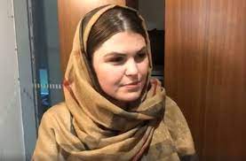 Belle gibson now owes over $500,000. Cancer Con Woman Belle Gibson Now Claims To Be Ethiopian New Idea Magazine