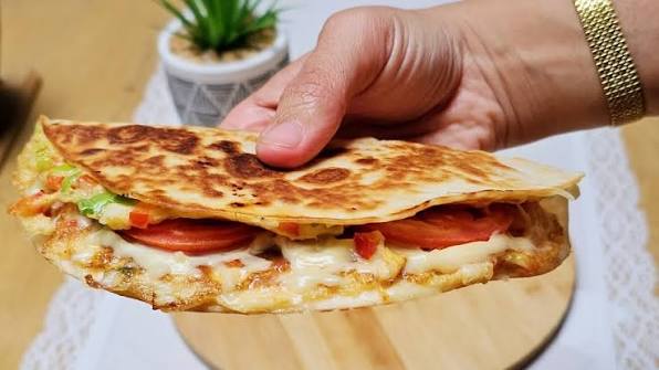 Petit déjeuner en 5 minutes!! recette de tortilla/ incroyablement bon!