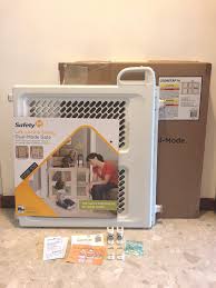 This magnet will release the lock and allow the cabinet to open. Safety 1st Lift Lock Swing Dual Mode Gate Taupe Babies Kids Infant Playtime On Carousell