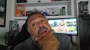 Albert Huggins kicked out of Cowboys practice after hitting coach and  giving the finger