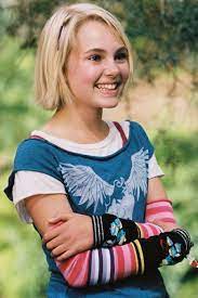 In the novel bridge to terabithia, paterson illustrates the life of an artistic young boy named jess aarons and the burdens and hardships of his home life, such as his duties on his family's farm and the constant agitations and. What The Cast Of Bridge To Terabithia Looks Like Now