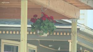 Owned and operated by fran parrish in lockport, ny. Thieves Target Hanging Baskets Wgrz Com