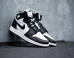 Air Jordan 1 Retro High Og Twist Black And White Air Jordan 1 Retro High Og Black White Air Jordans Sneakers Men Fashion Shoes Sneakers Jordans