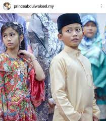 Baru berusia 12 tahun kecantikan puteri tunggal sultan brunei bersama bekas. Gambar Putera Puteri Azrinaz Mazhar Hakim Bekas Isteri Sultan Brunei Yang Tidak Pernah Dilihat Ais Vanilla 5cf4b9ada485d Jpeg Soya Lemon