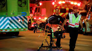 Marcelo ebrard ofrece condolencias por desplome de edificio en miami pareja de actores se salva de desplome del edificio en miami, florida debajo de la foto de alfredo, el padre, y su hijo adolescente lorenzo, la palabra falta y un mensaje: Tykrwyjwglrfnm